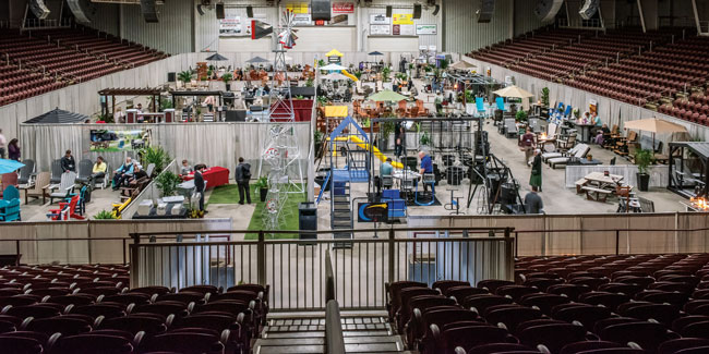 NIWA 2024 Amish Furniture Expo Outdoor Section